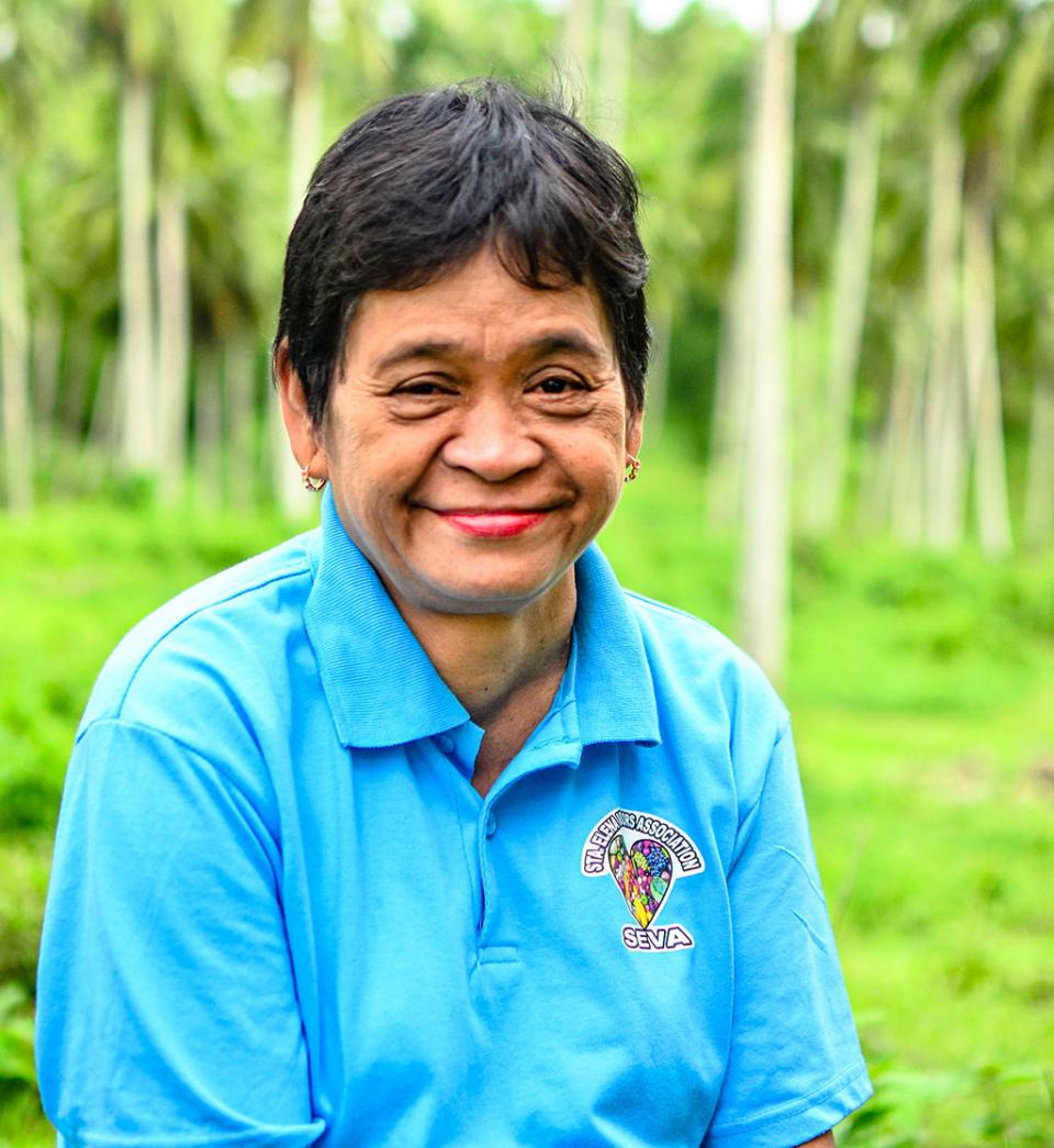 Organic coconut farmer Philippines